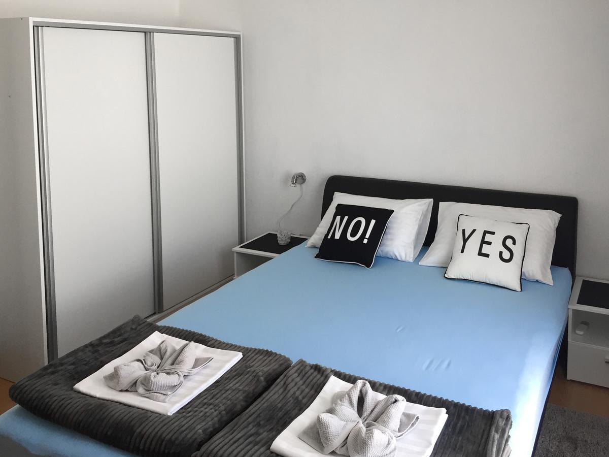 Apartments Logos Trogir Bagian luar foto