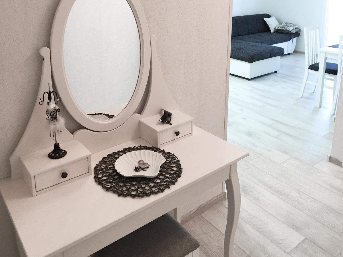 Apartments Logos Trogir Bagian luar foto